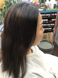 ホームカラ―で顔まり黒い